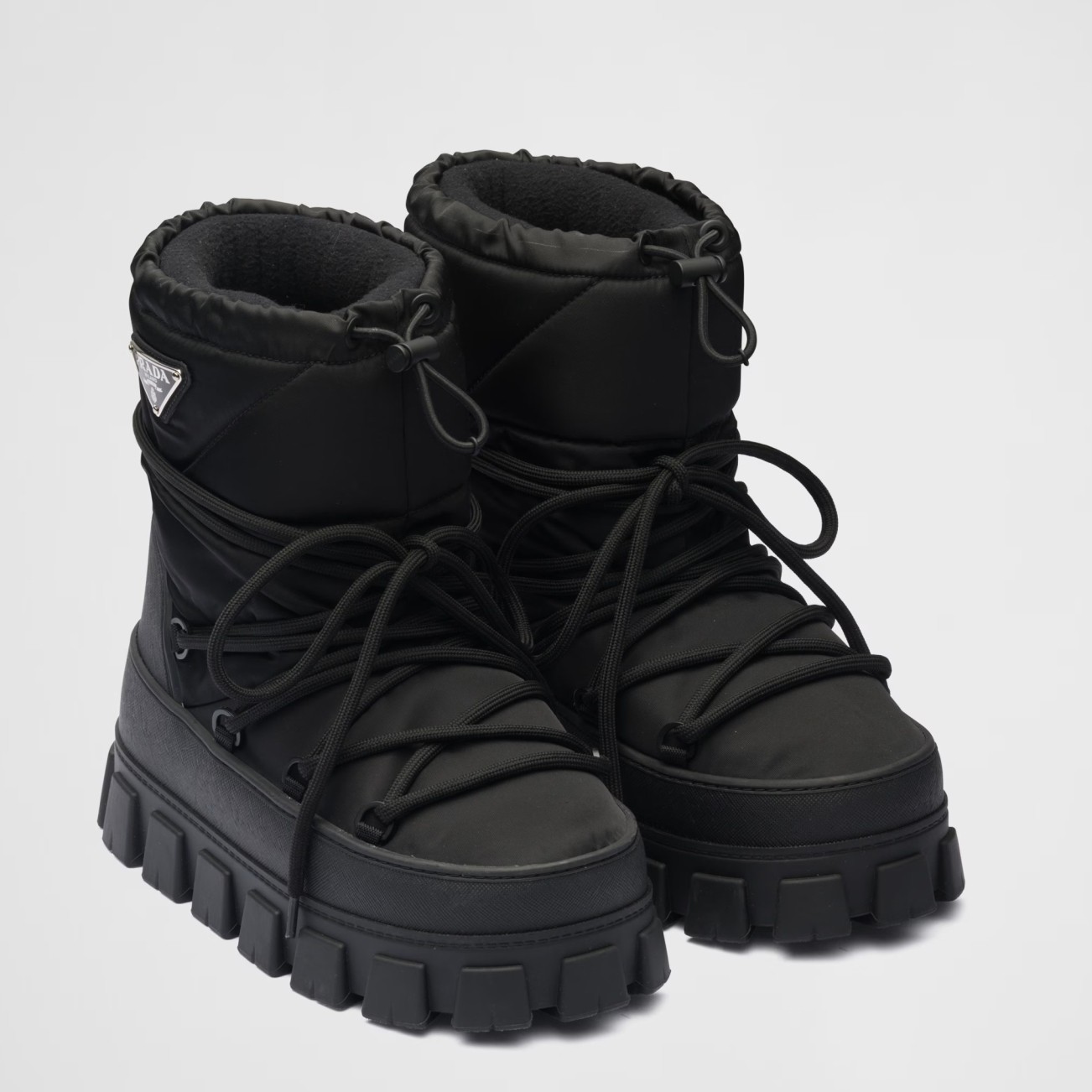 Pra*a gabardine après-ski boots in black nylon
