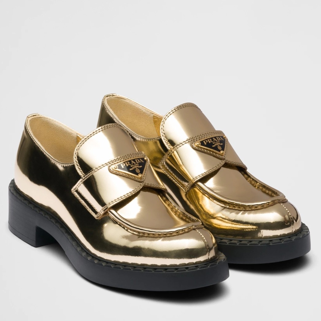 Pra*a women''s loafers in gold metallic leather