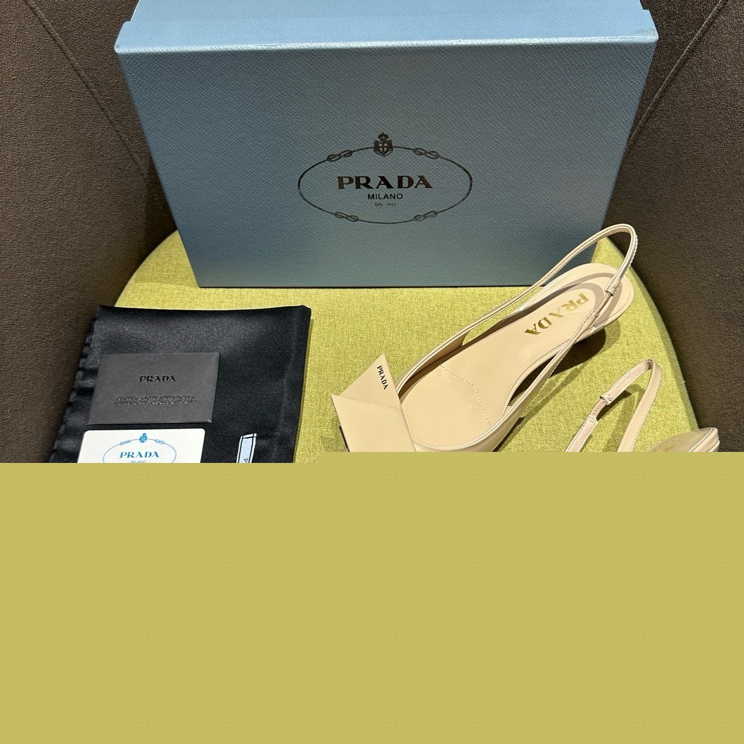 Pra*a slingback pumps 45mm in powder brushed leather
