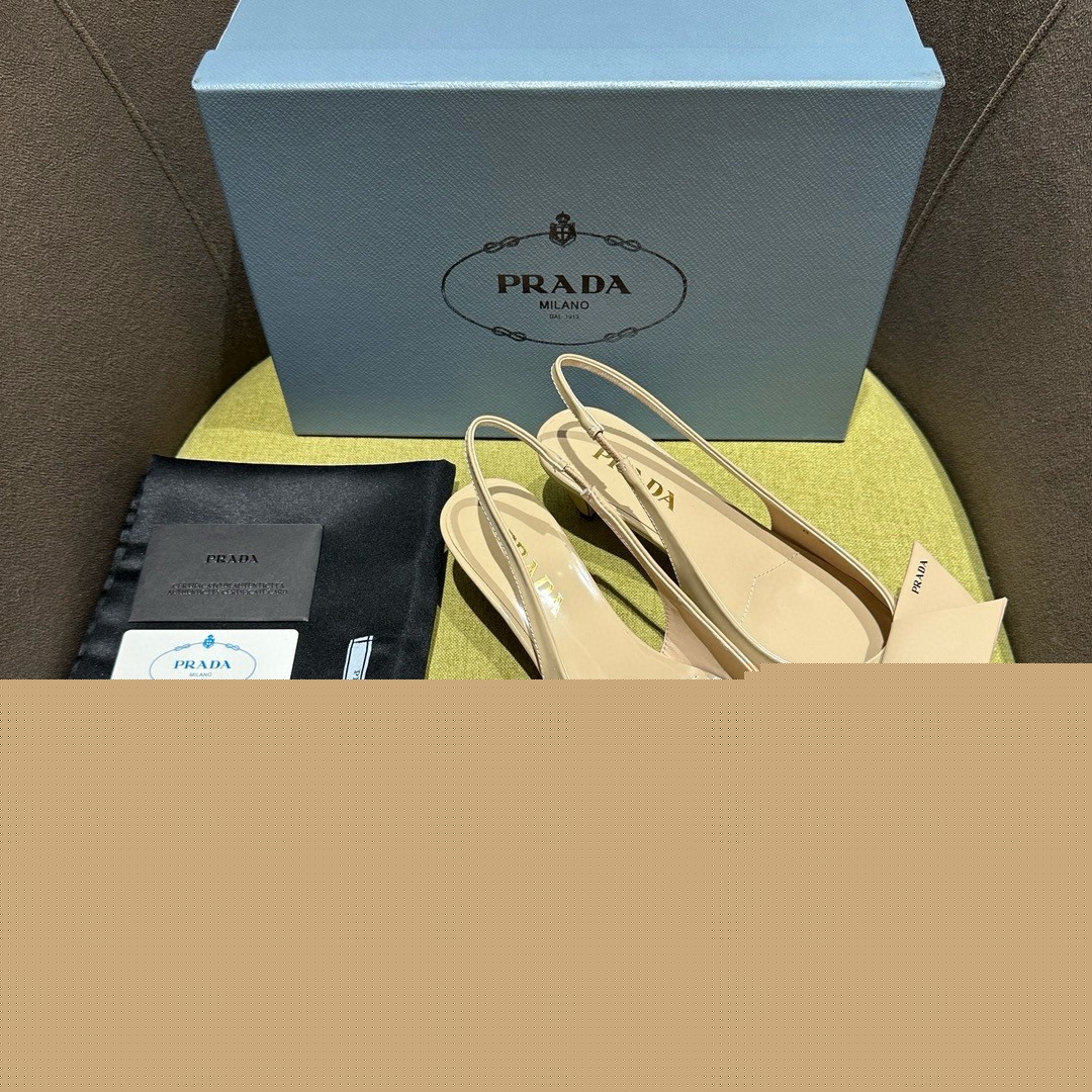 Pra*a slingback pumps 45mm in powder brushed leather