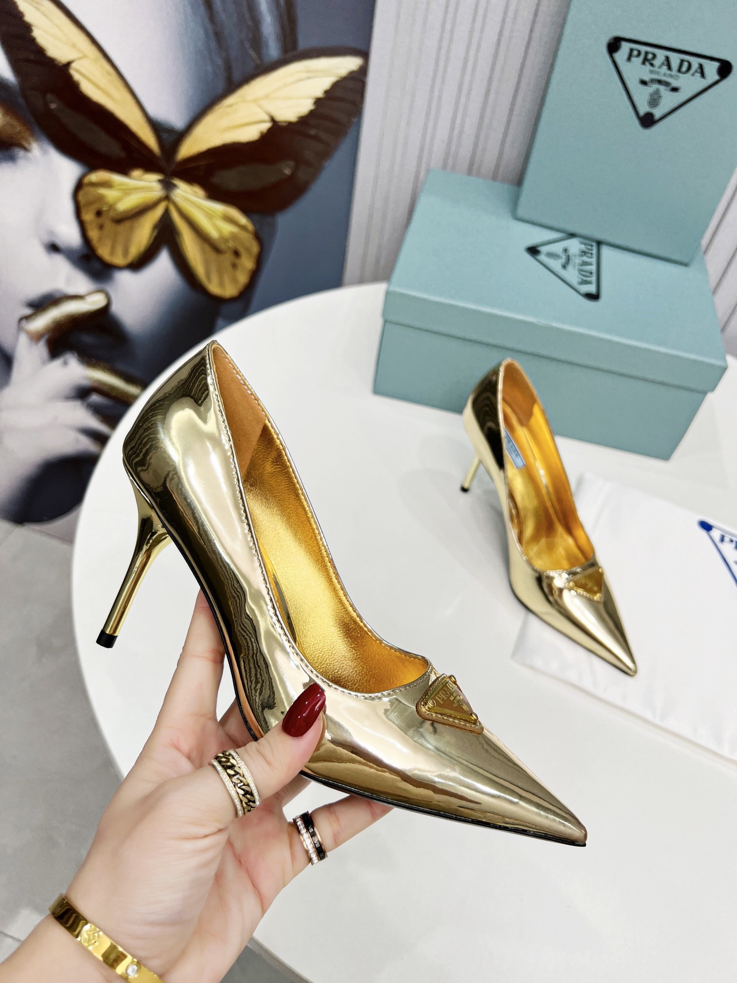 Pra*a pumps 85mm in gold metallic leather