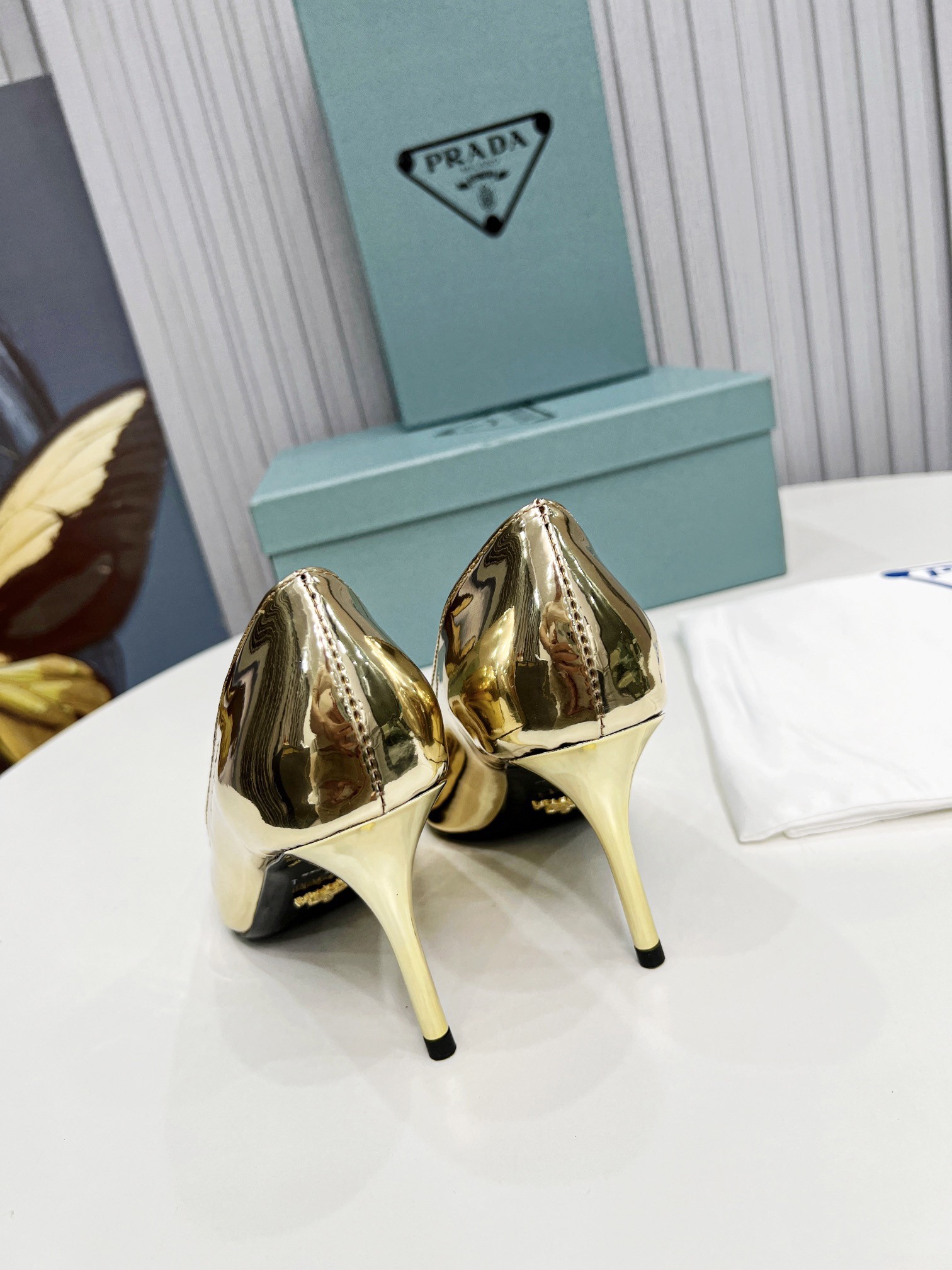 Pra*a pumps 85mm in gold metallic leather