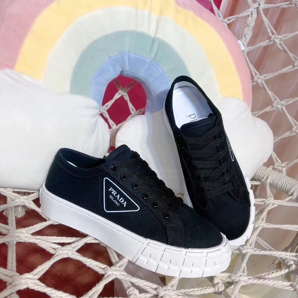 Pra*a black gabardine fabric sneakers