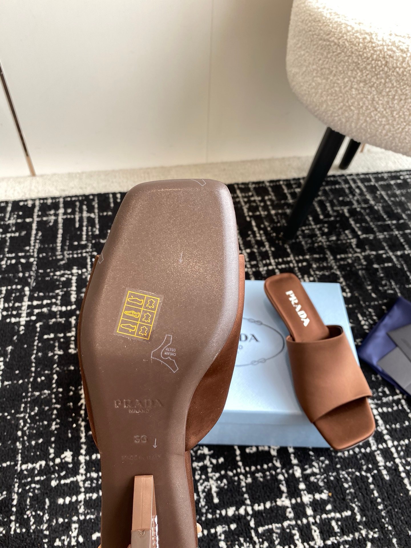 Pra*a heeled slides 35mm in tobacco satin