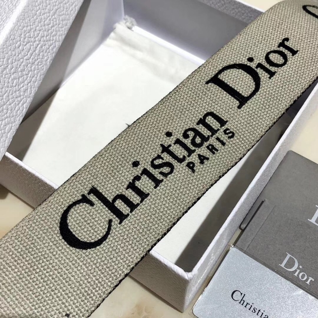 D*or black ch**an D*or shoulder strap