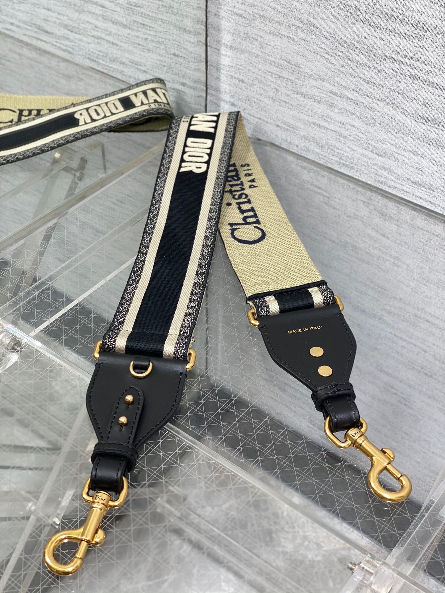 D*or shoulder strap with ring in black embroidery canvas