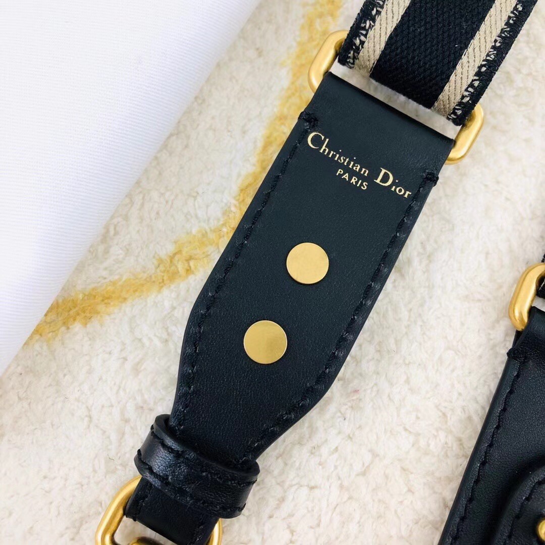 D*or black embroidery adjustable shoulder strap