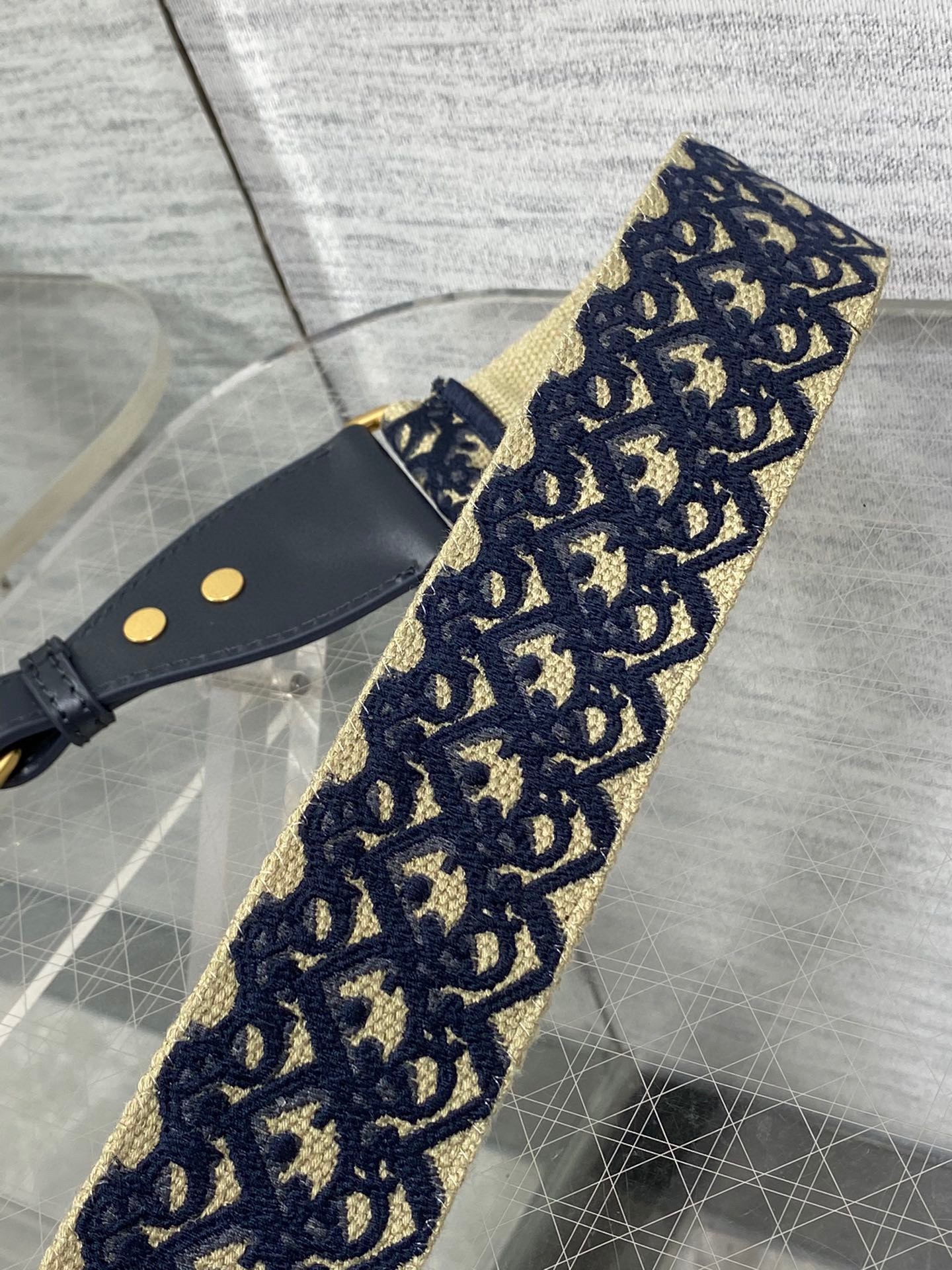 D*or shoulder strap with ring in blue oblique embroidery