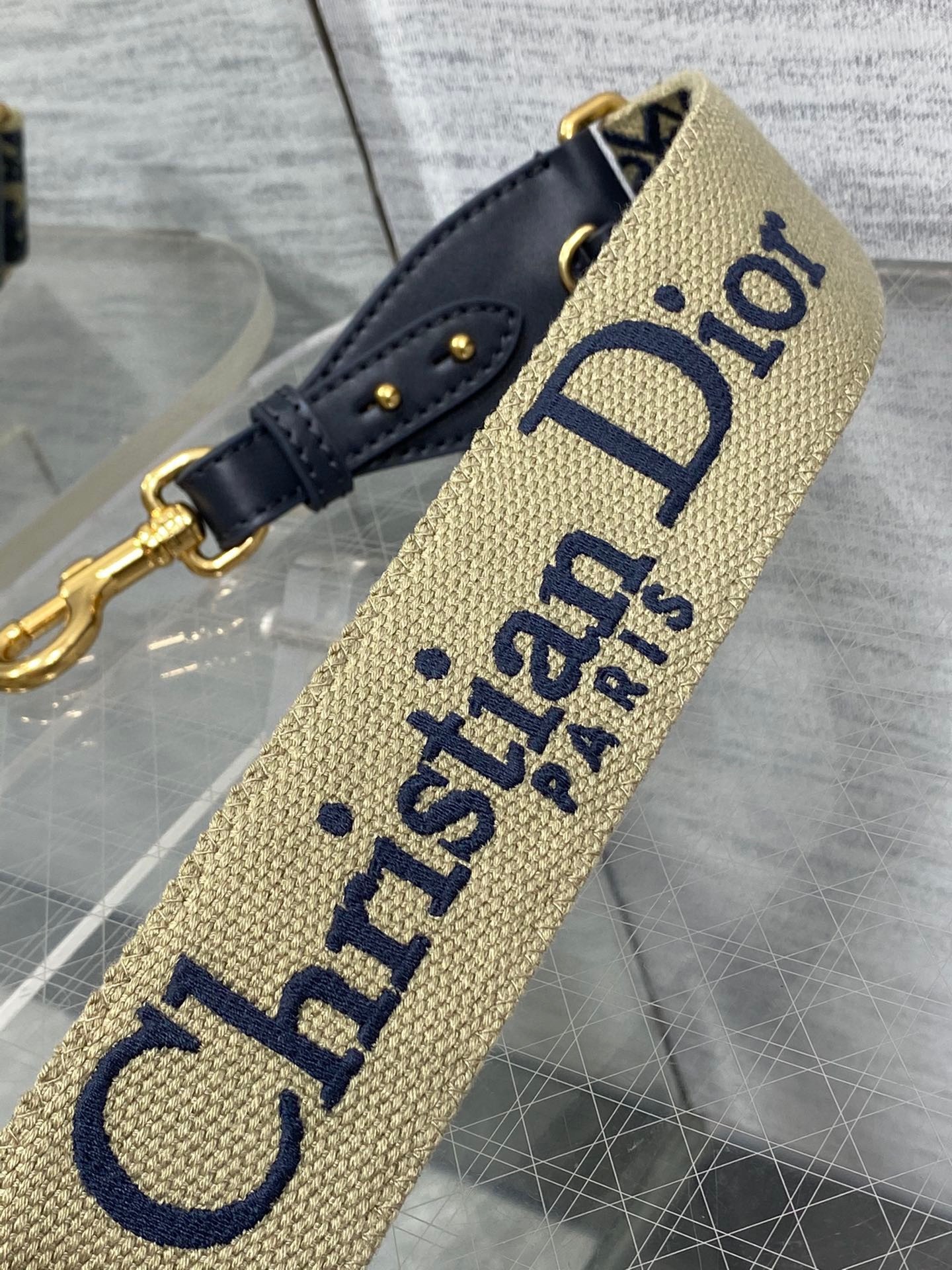 D*or shoulder strap with ring in blue oblique embroidery
