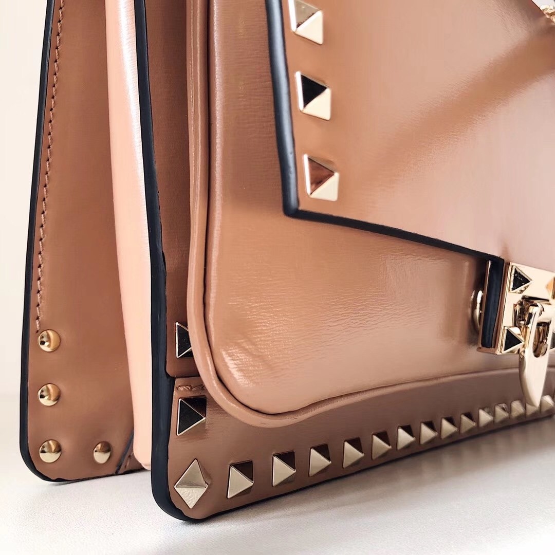 Valentino Rockstud Crossbody Bag In Nude Calfskin