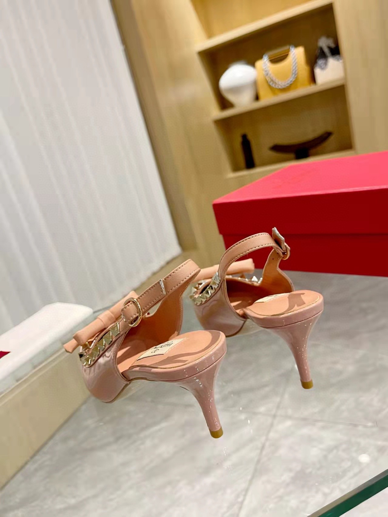 Valentino Rockstud Bow Slingback Pumps 60mm in Beige Patent Leather
