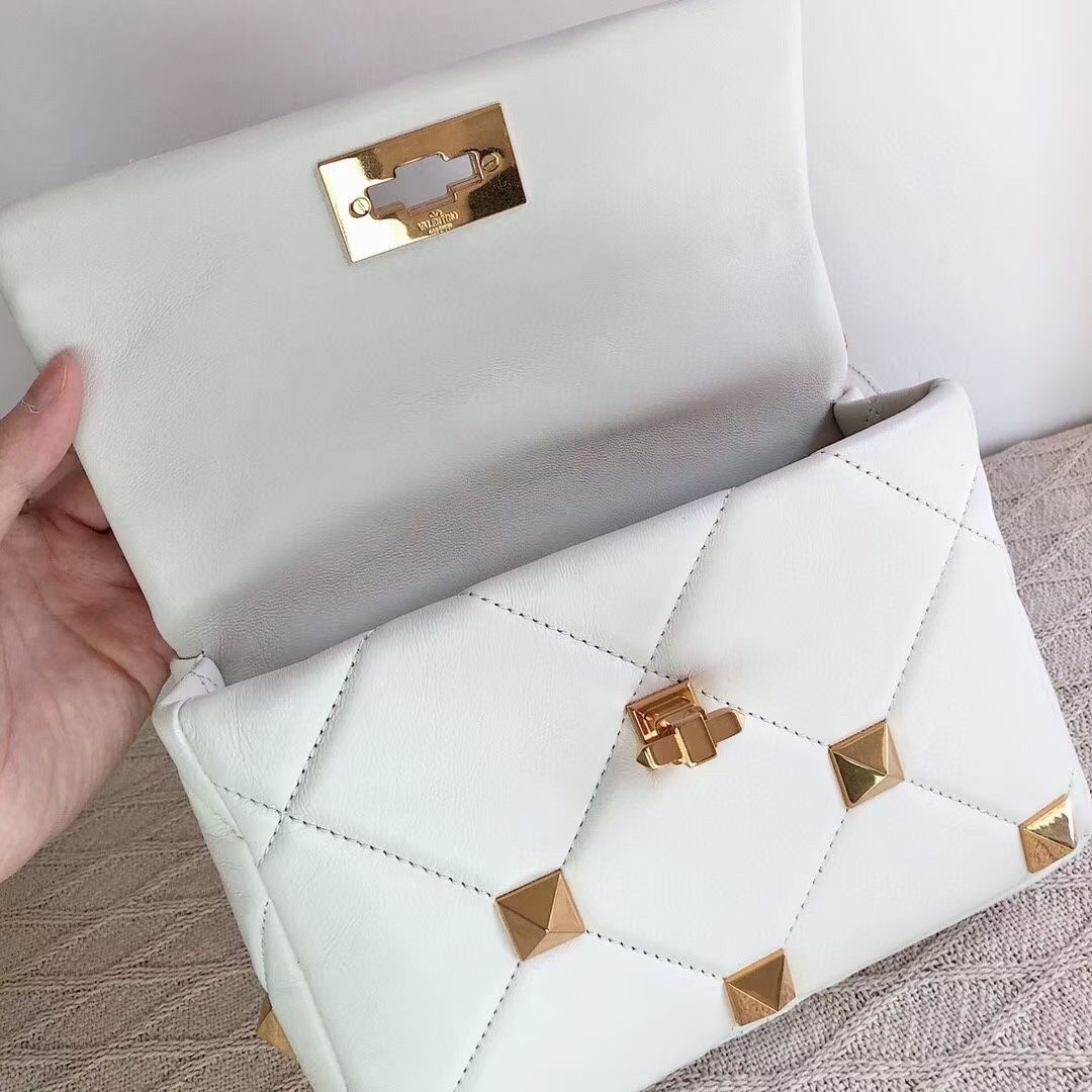 Valentino Medium Roman Stud Chain Bag In White Nappa