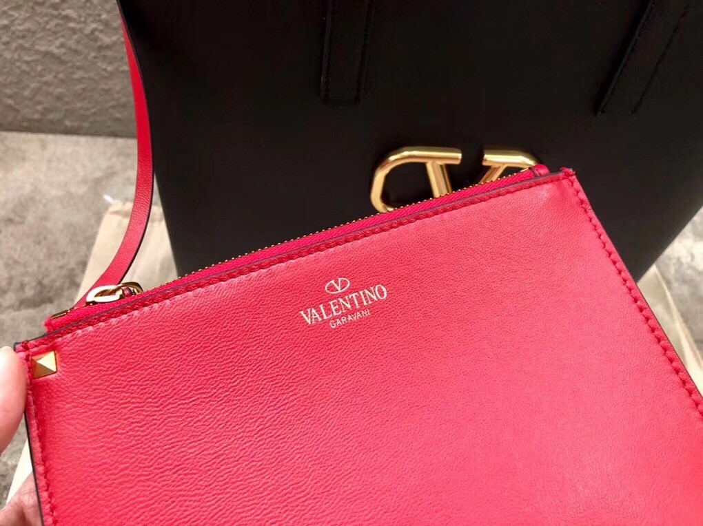 Valentino Garavani Black Large N/S Vring Shopper Bag