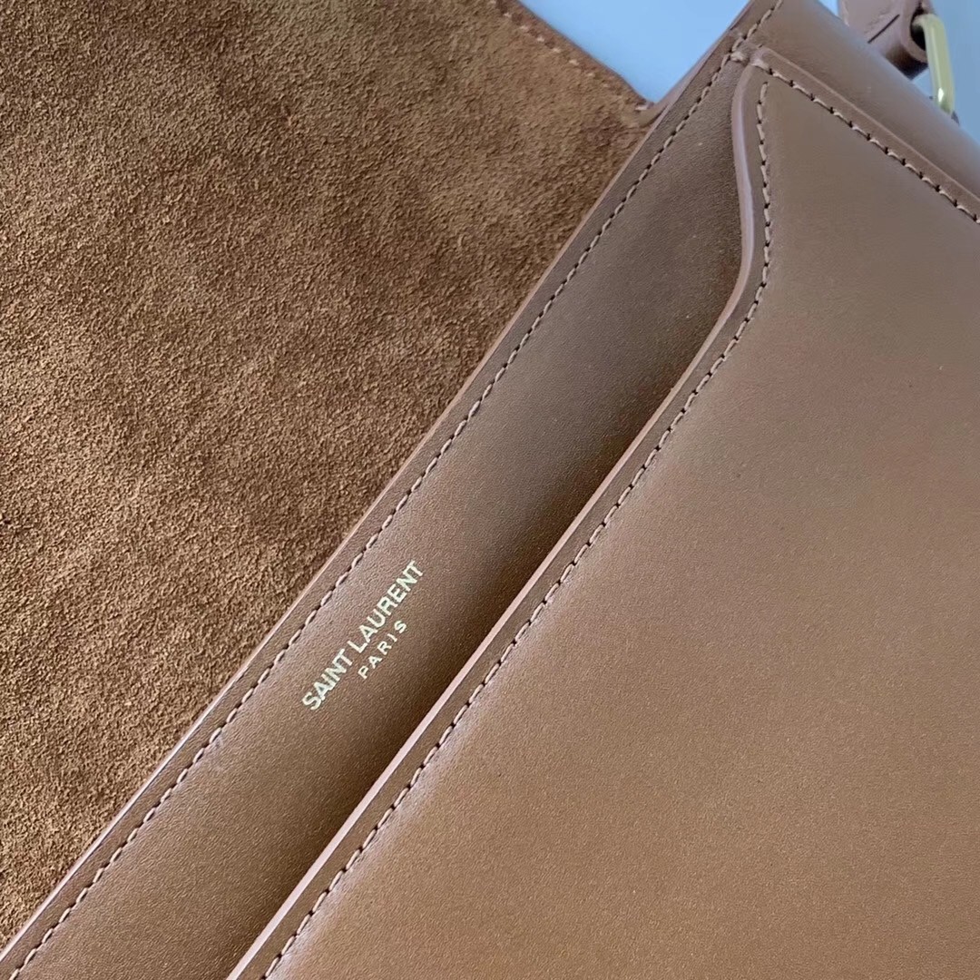 Sa**t Lau*nt betty satchel in camel smooth leather