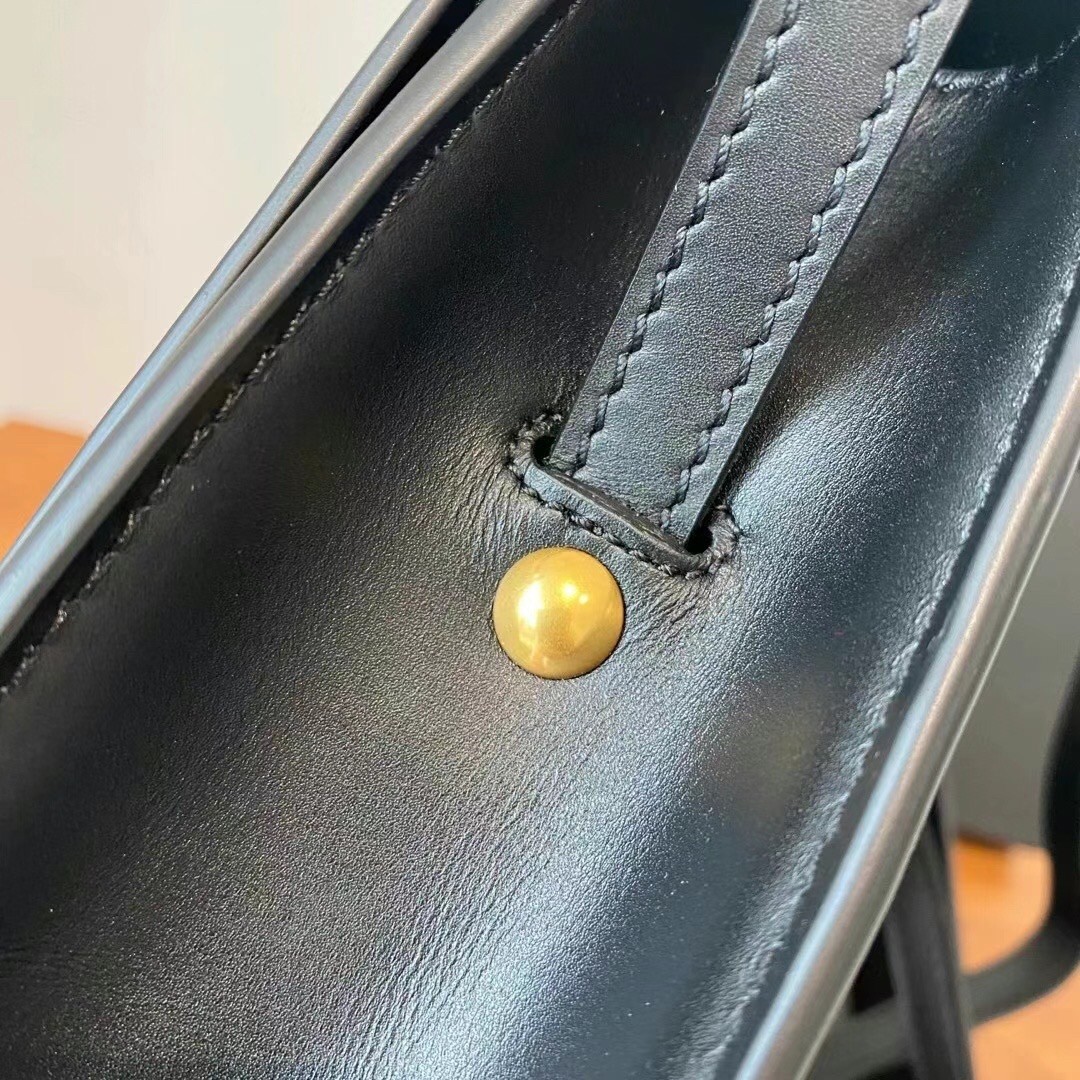 Sa**t Lau*nt kaia n0*h south bag in black leather