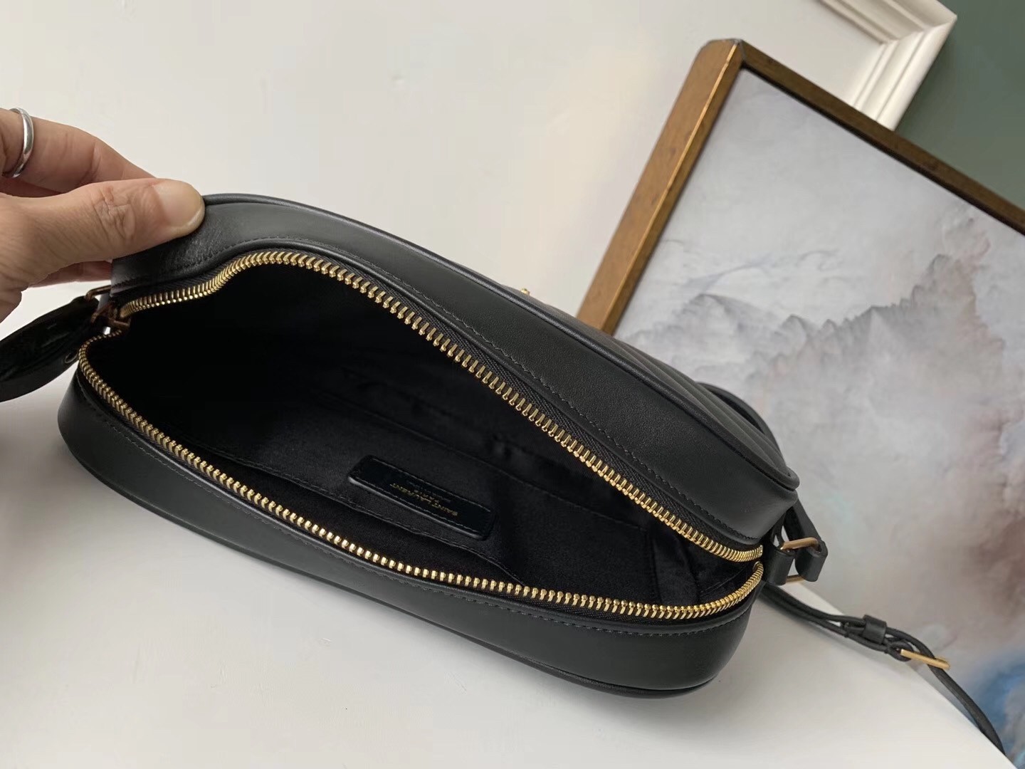 Sa**t Lau*nt lou camera bag in black leather