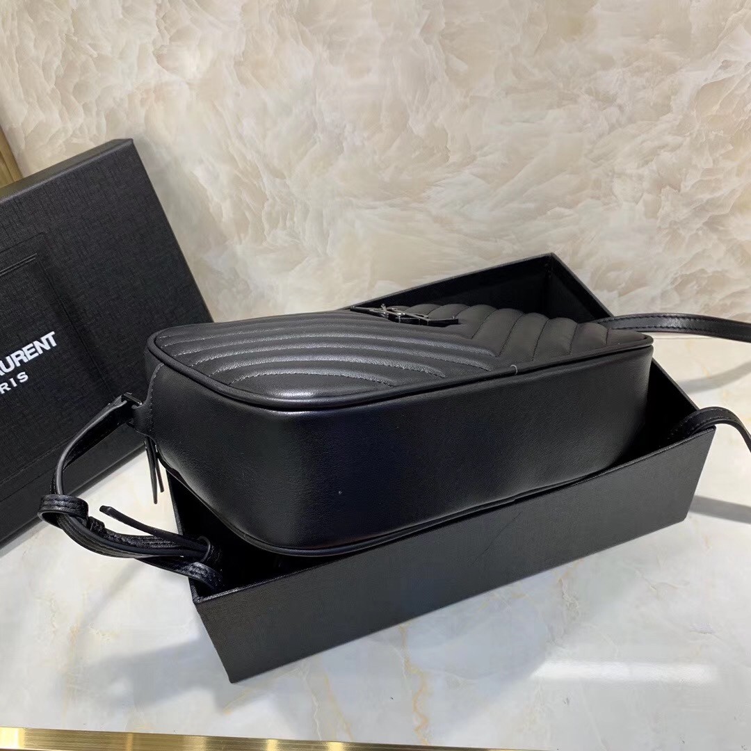 Sa**t Lau*nt lou camera all black bag