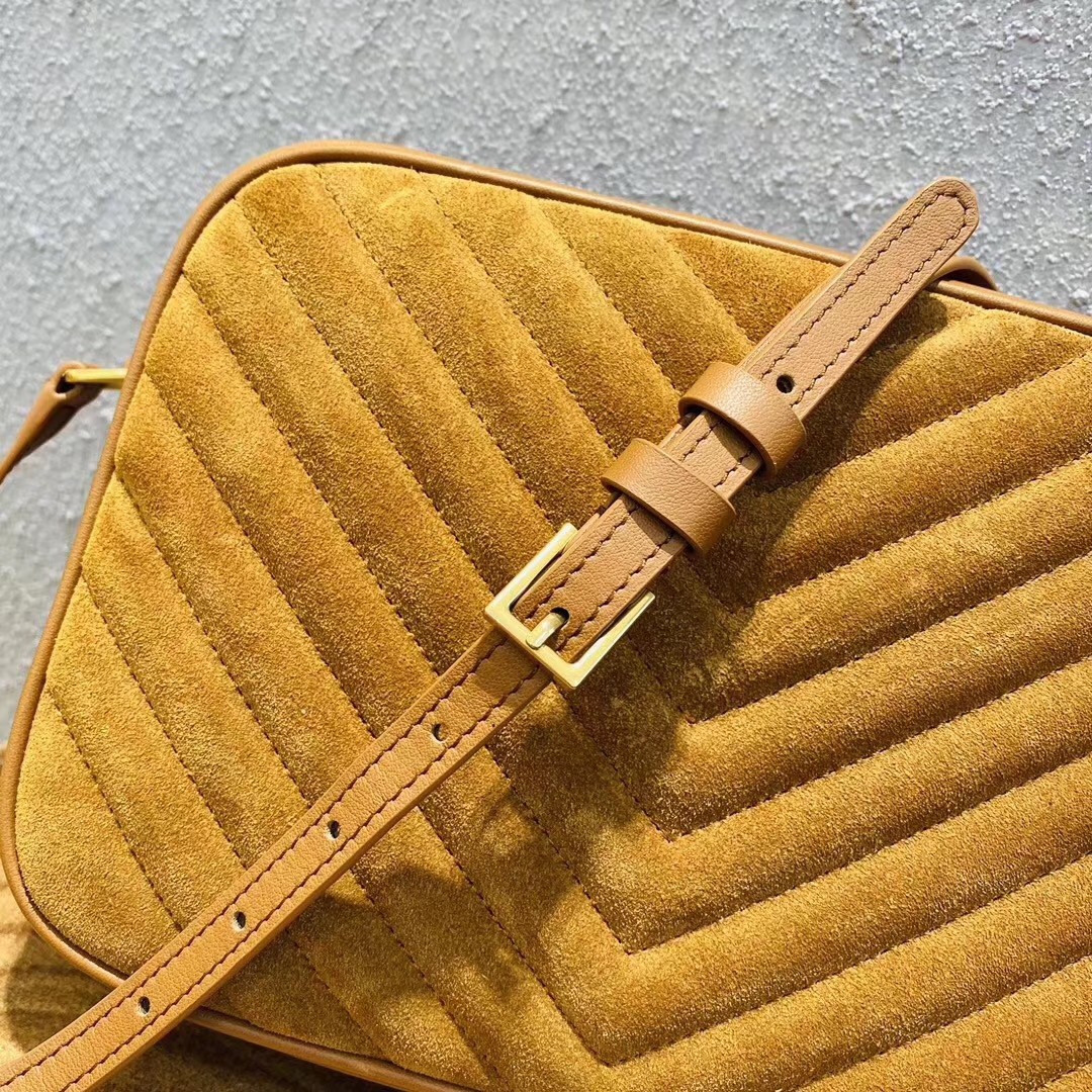 Sa**t Lau*nt lou camera bag in brown quilted suede