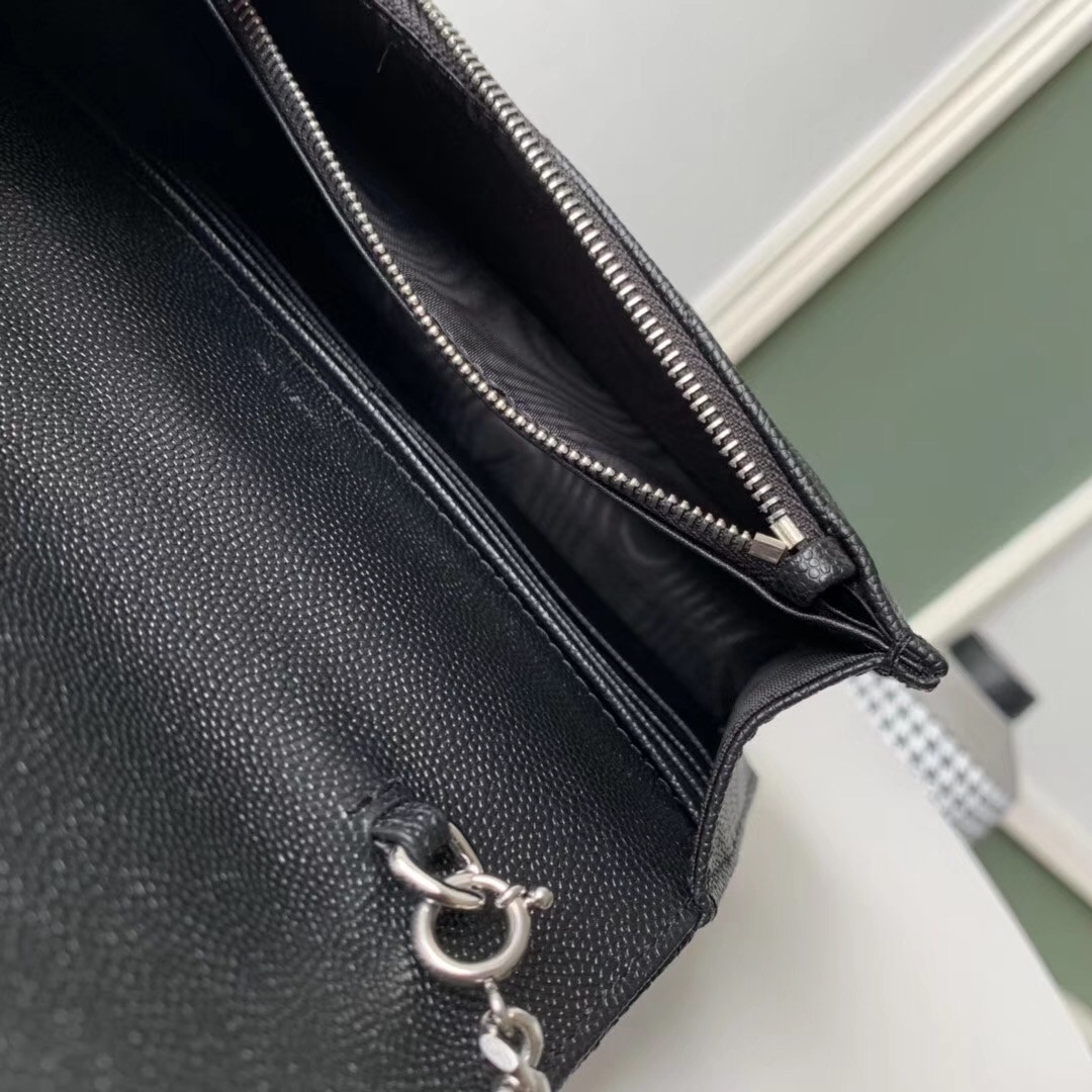 Sa**t Lau*nt woc envelope chain wallet in noir leather