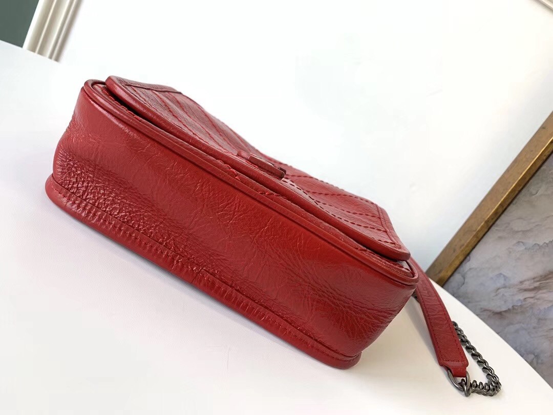 Sa**t Lau*nt woc niki chain wallet in red crinkled leather