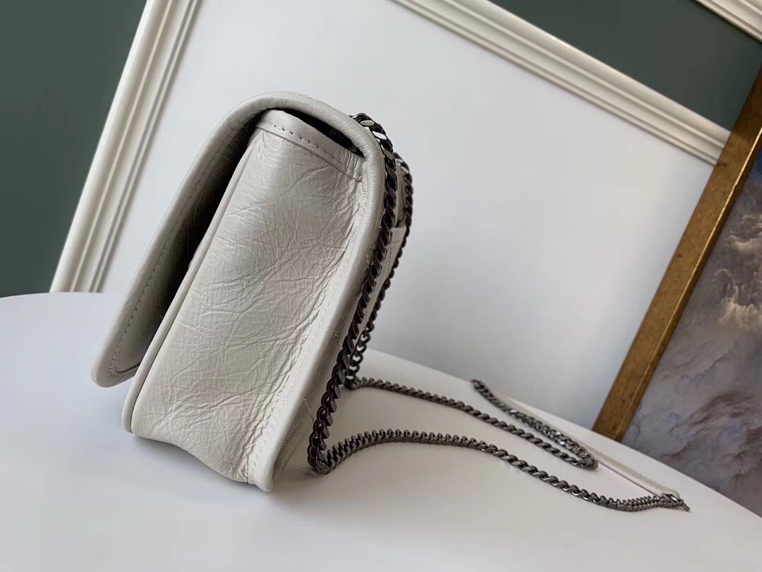 Sa**t Lau*nt woc niki chain wallet in white crinkled leather