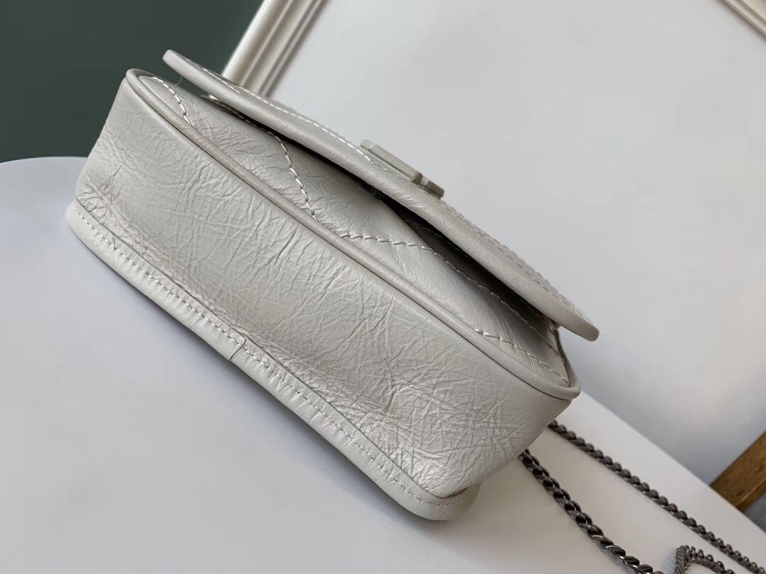 Sa**t Lau*nt woc niki chain wallet in white crinkled leather