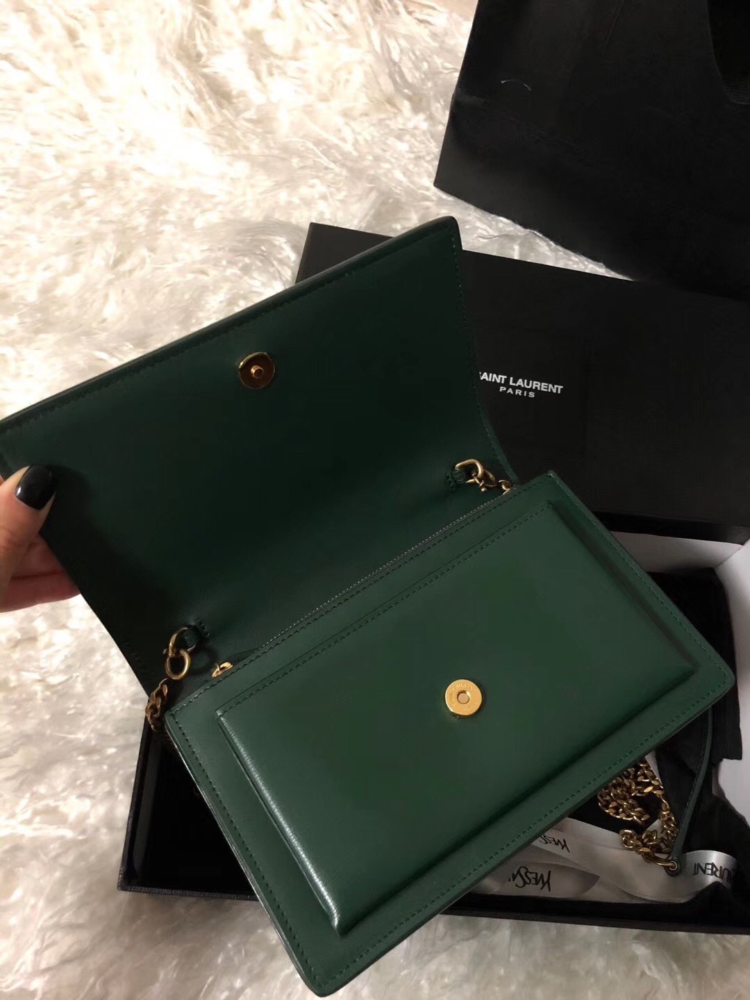 Sa**t Lau*nt woc sunset chain wallet in green calfskin