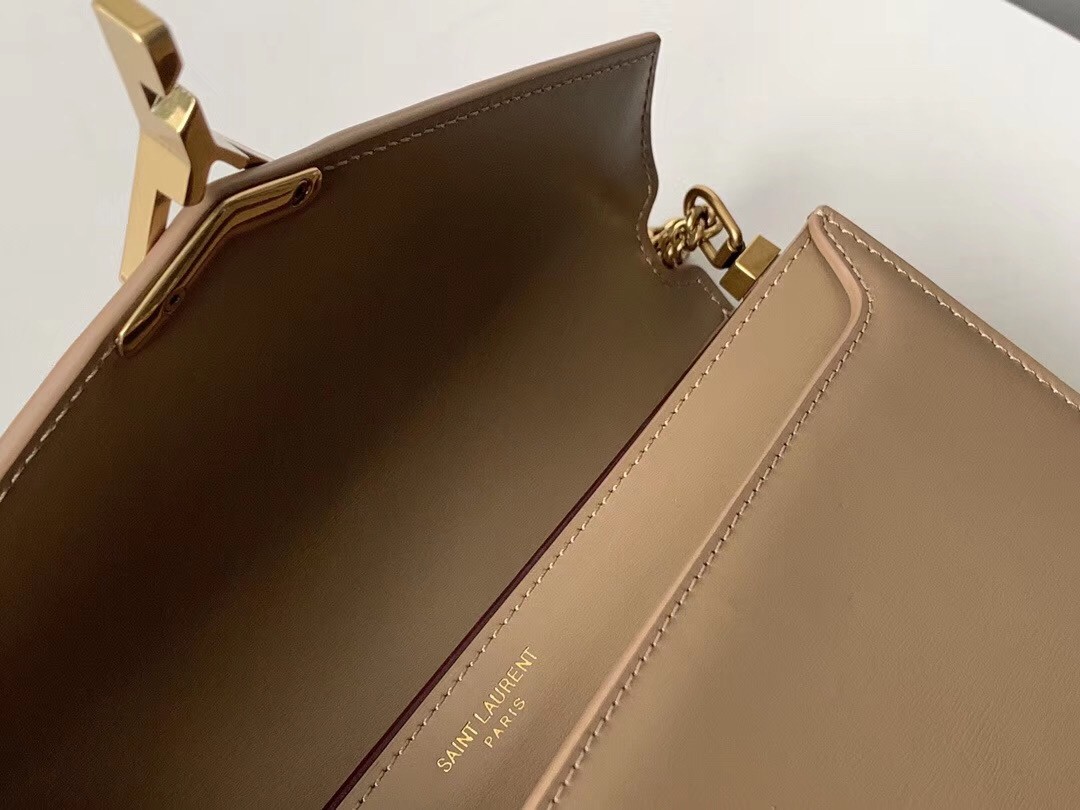 Sa**t Lau*nt camel cassandra monogram clasp bag