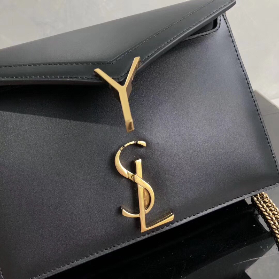 Sa**t Lau*nt black cassandra monogram clasp bag