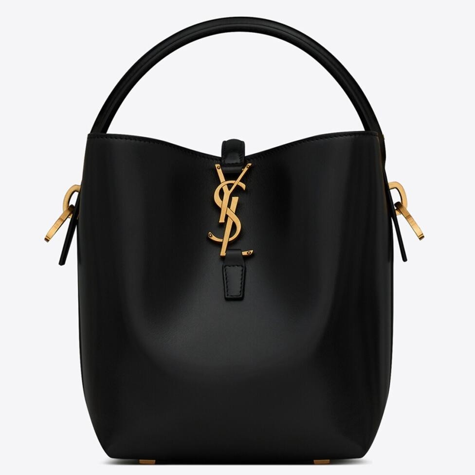 Sa**t Lau*nt le 37 small bucket bag in black leather