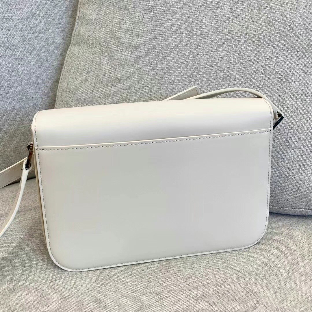 Sa**t Lau*nt le pave bag in white calfskin