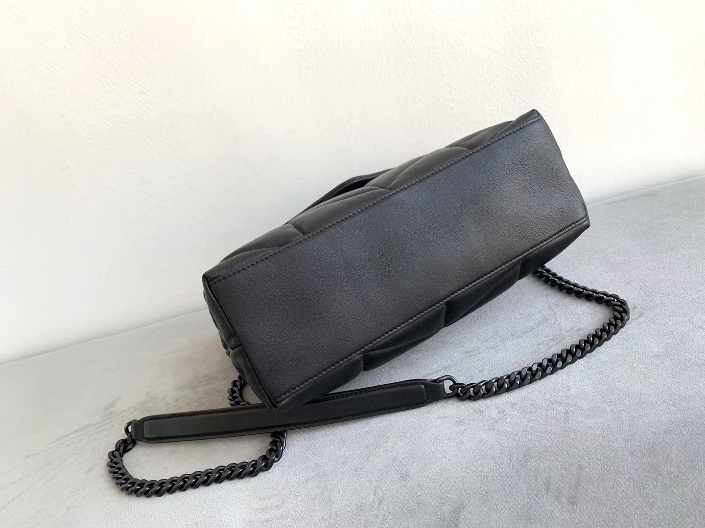 Sa**t Lau*nt so black loulou puffer small bag