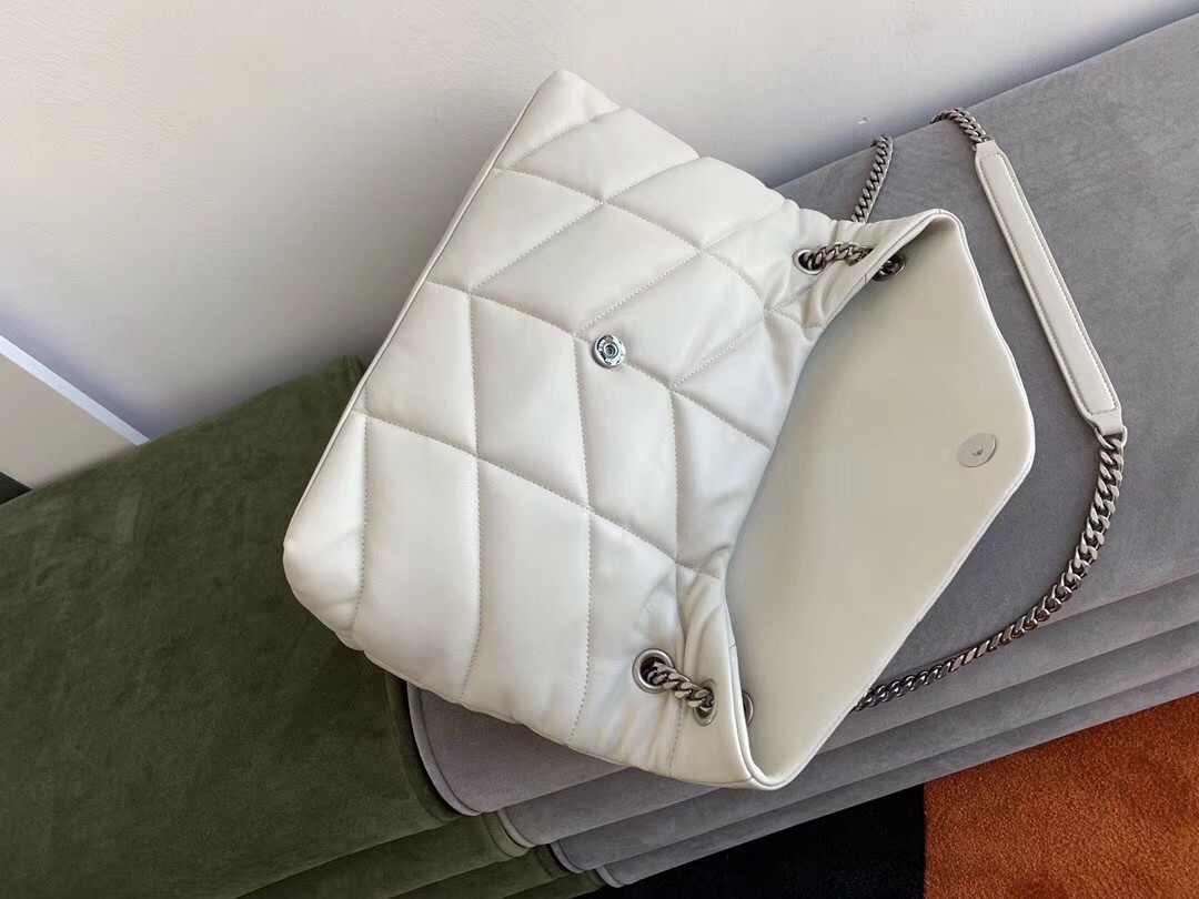 Sa**t Lau*nt loulou puffer medium bag in white lambskin