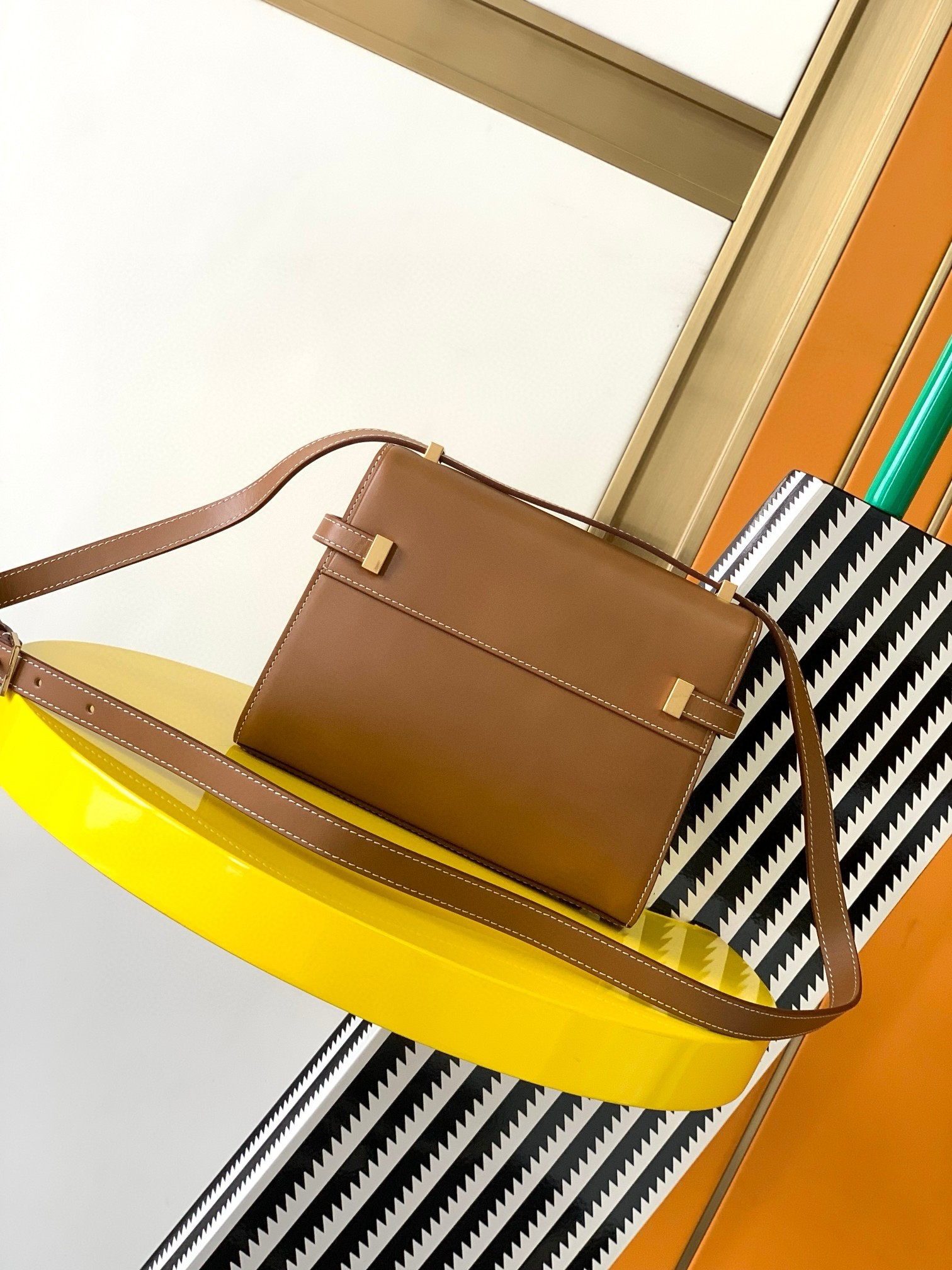 Sa**t Lau*nt manhattan mini shoulder bag in brown calfskin