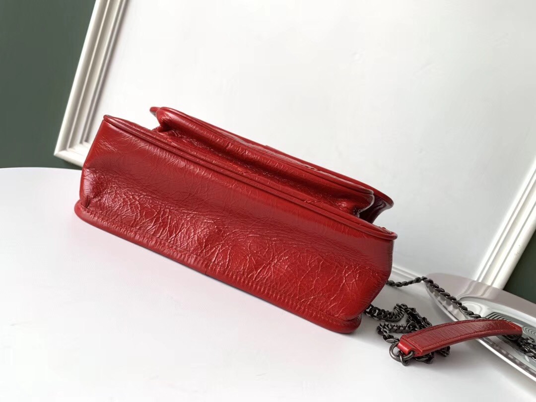 Sa**t Lau*nt baby niki chain bag in red crinkled leather