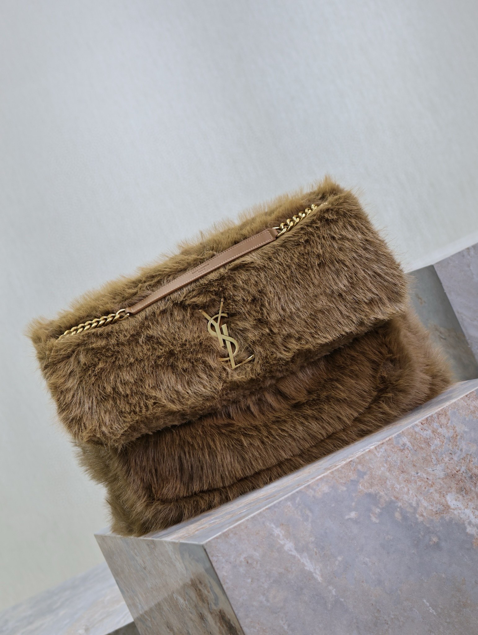 Sa**t Lau*nt niki oversized shoulder bag in brown shearling