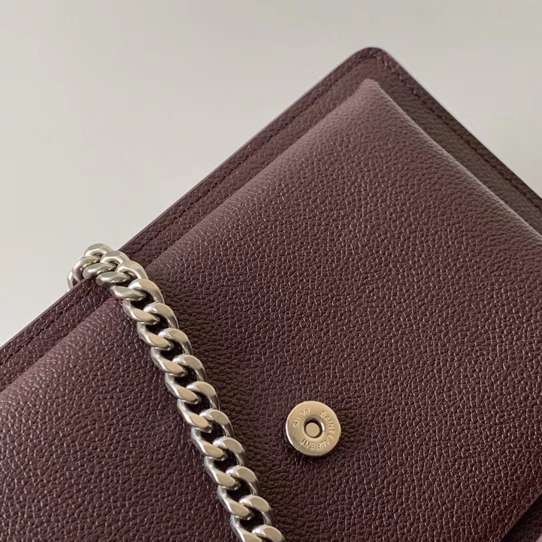 Sa**t Lau*nt sunset medium bag in bordeaux grained leather