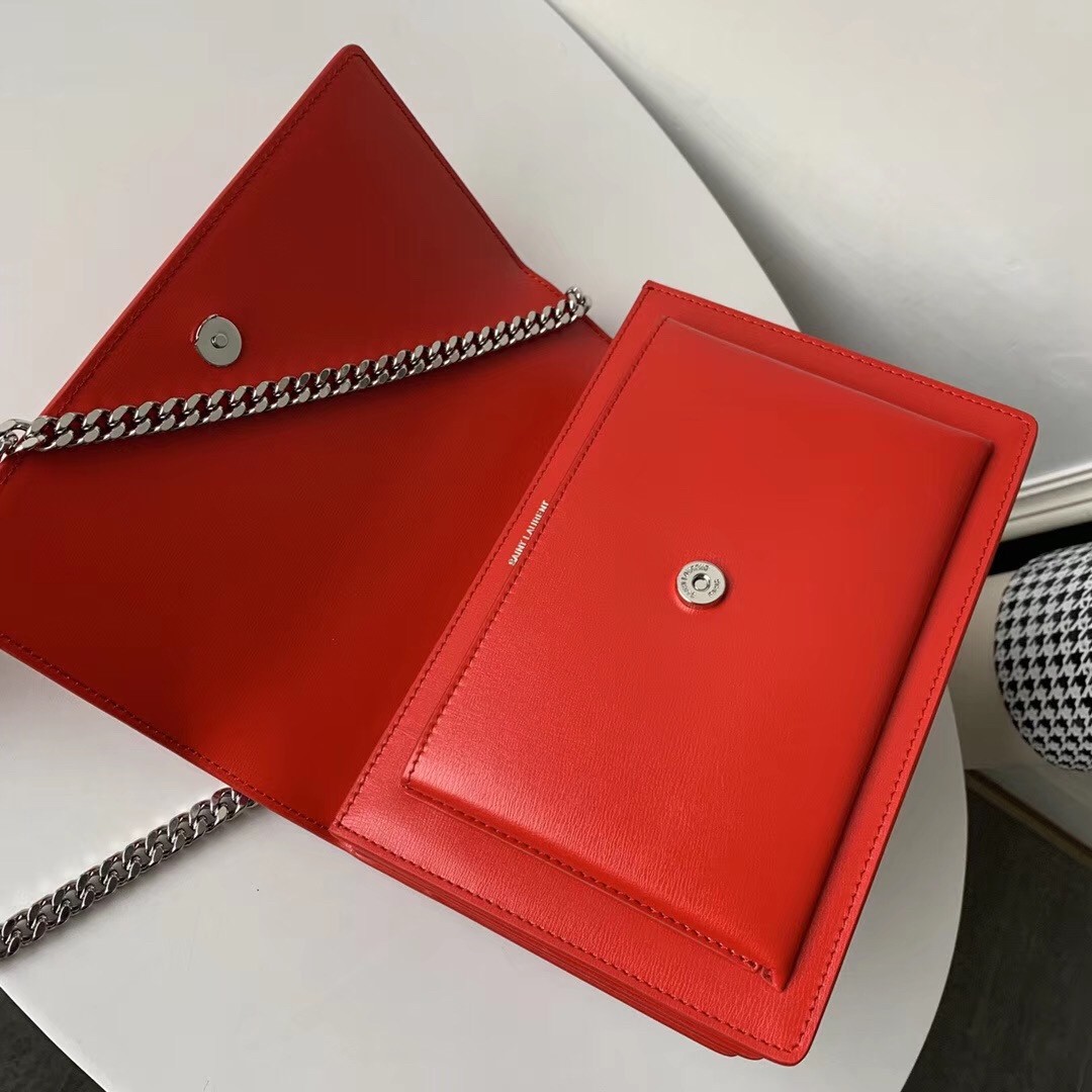 Sa**t Lau*nt sunset medium bag in red calfskin