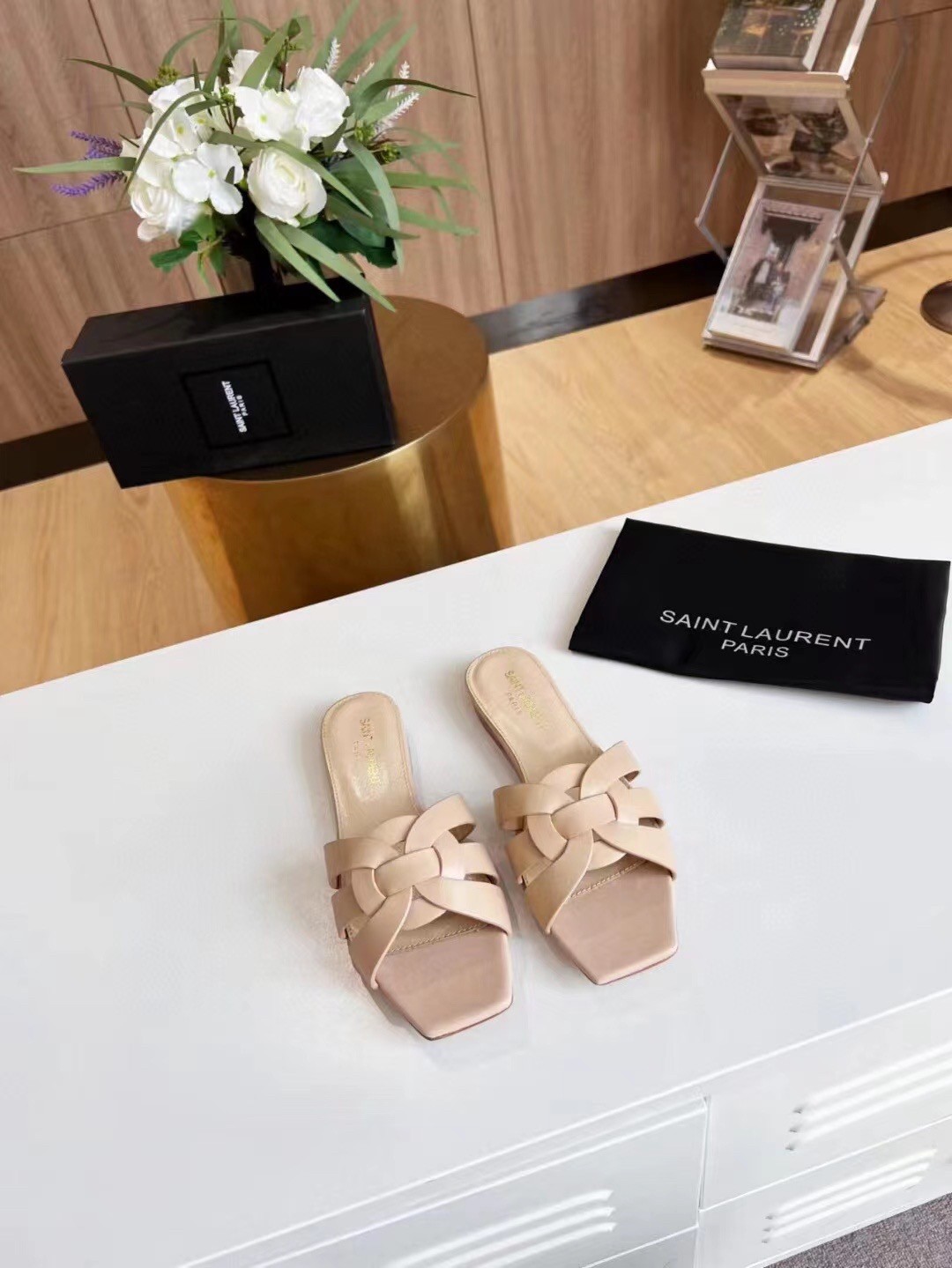 Sa**t Lau*nt tribute slides in beige calfskin