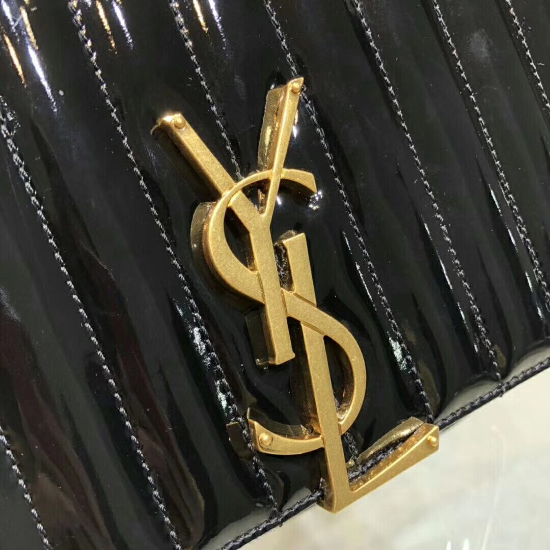 Sa**t Lau*nt large vicky bag in black patent leather