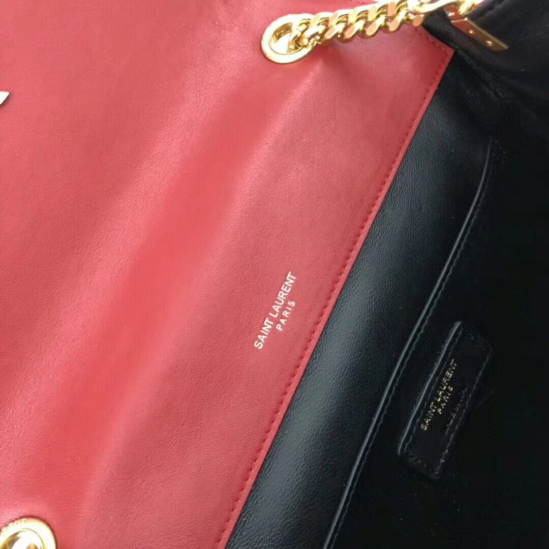 Sa**t Lau*nt large vicky bag in red patent leather