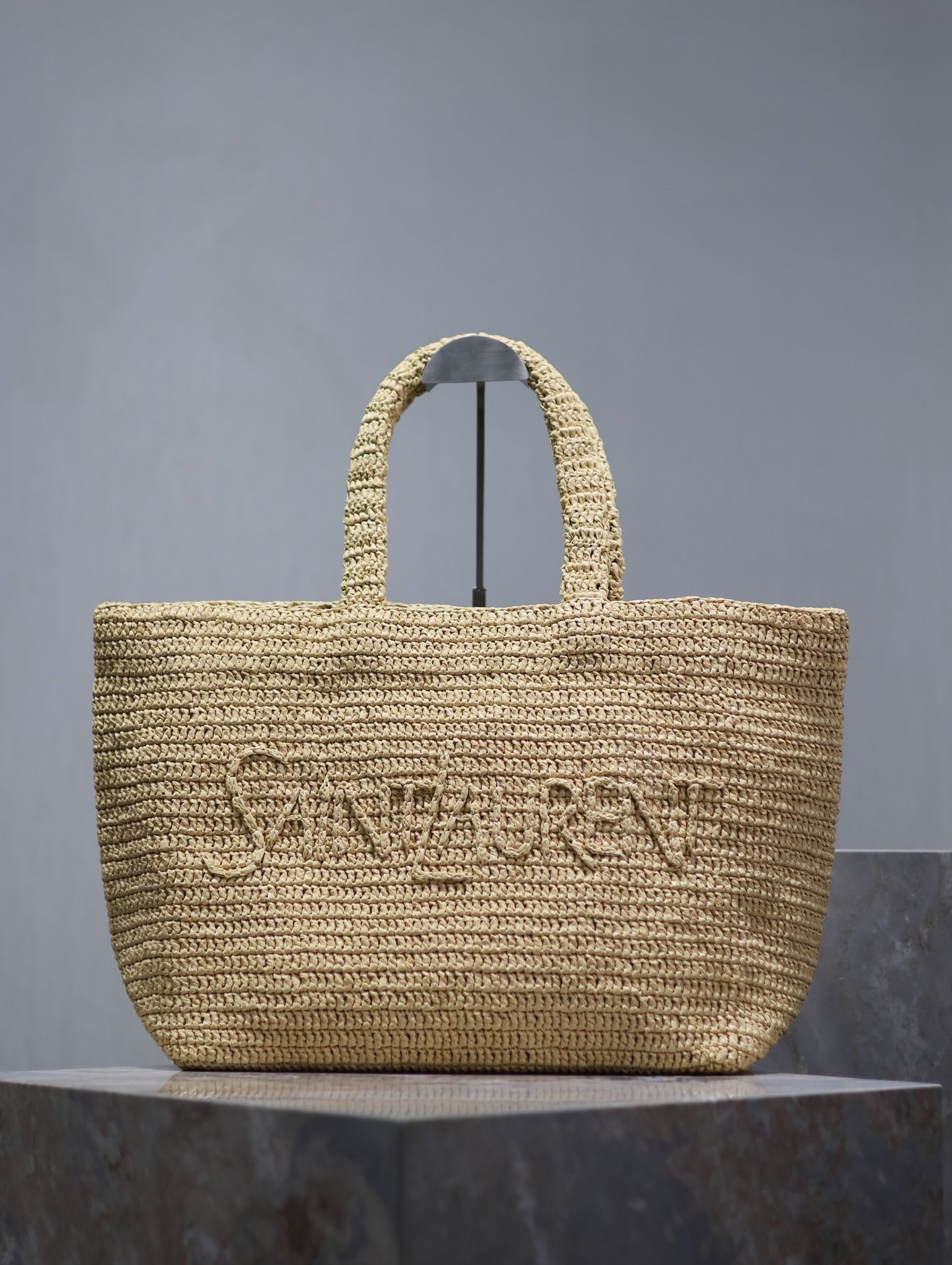 Sa**t Lau*nt oversized tote bag in naturel raffia