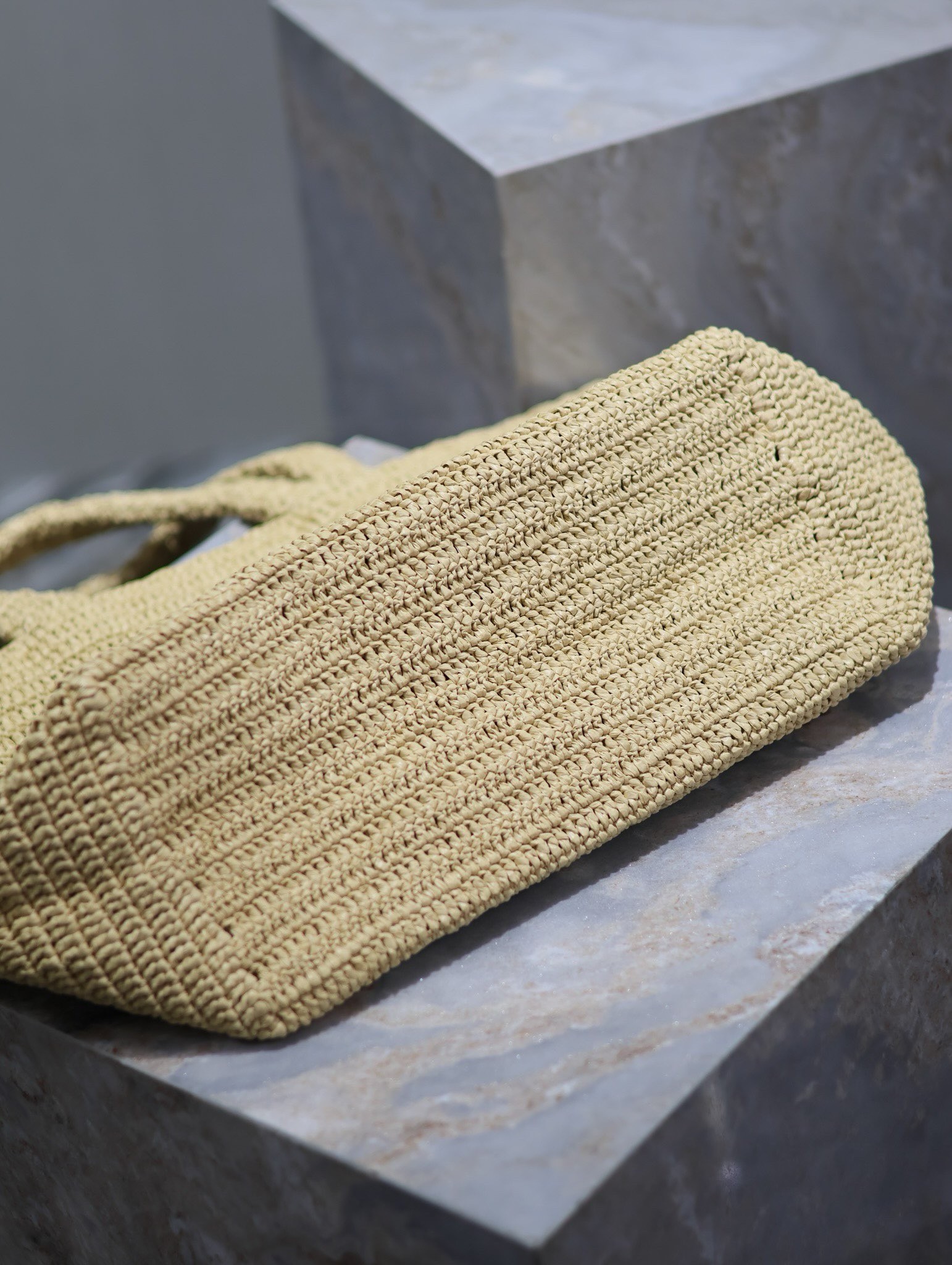 Sa**t Lau*nt oversized tote bag in naturel raffia