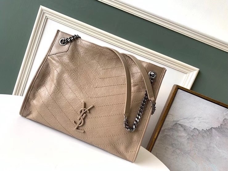 Sa**t Lau*nt medium niki shopping bag in sand leather