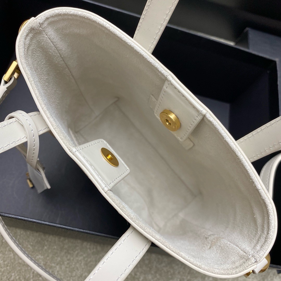 Sa**t Lau*nt mini toy shopping bag in white calfskin